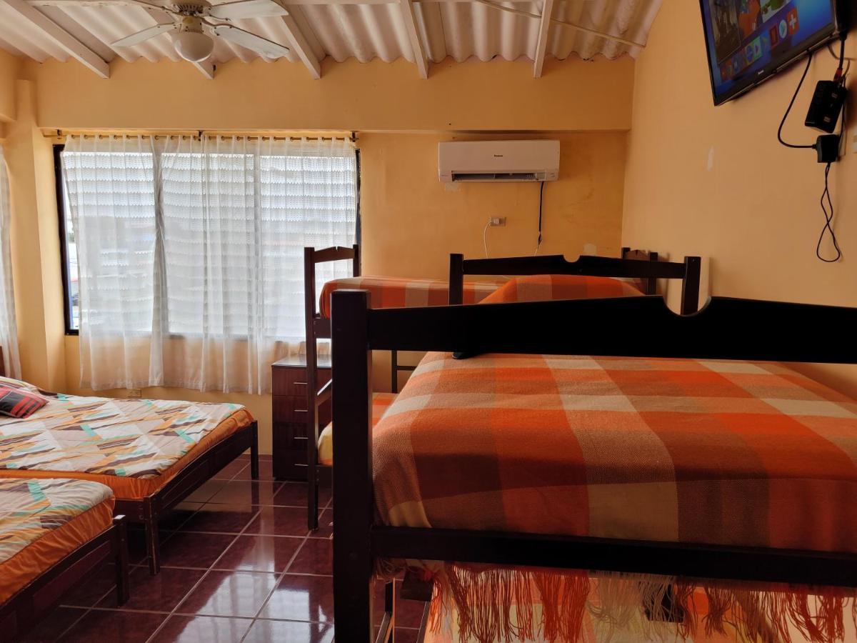 Hostal Haziel Salinas  Exterior photo