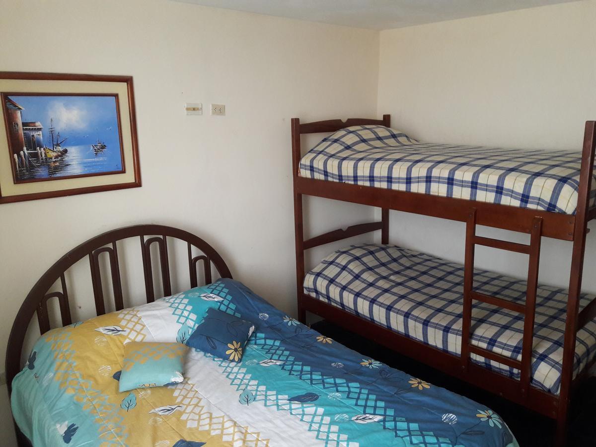 Hostal Haziel Salinas  Exterior photo