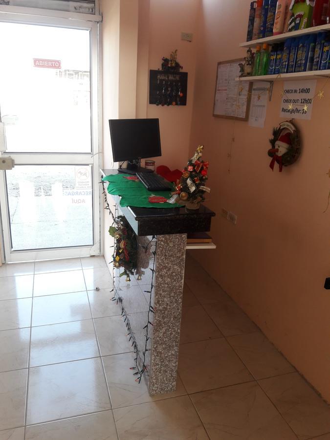 Hostal Haziel Salinas  Exterior photo