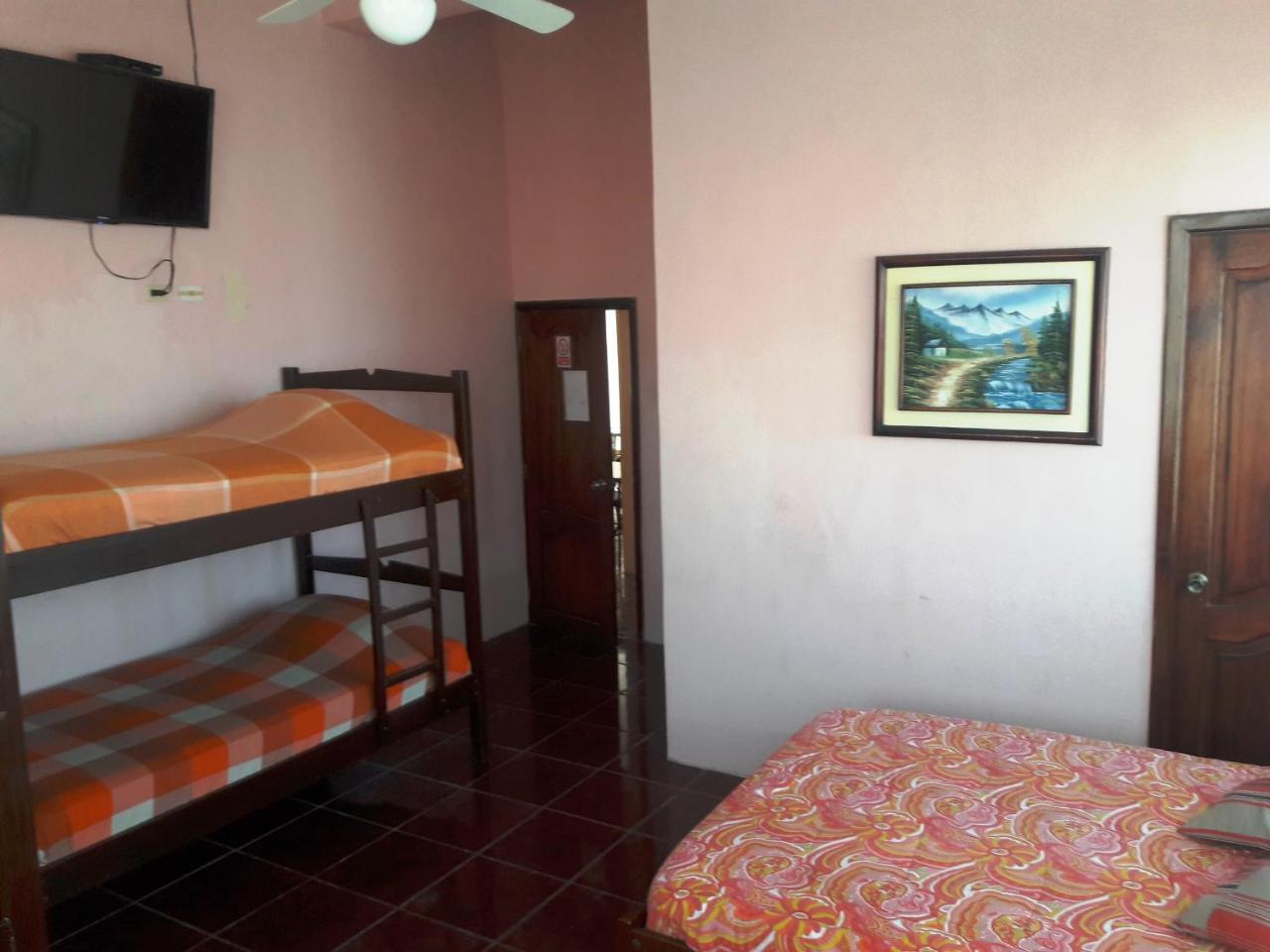 Hostal Haziel Salinas  Exterior photo
